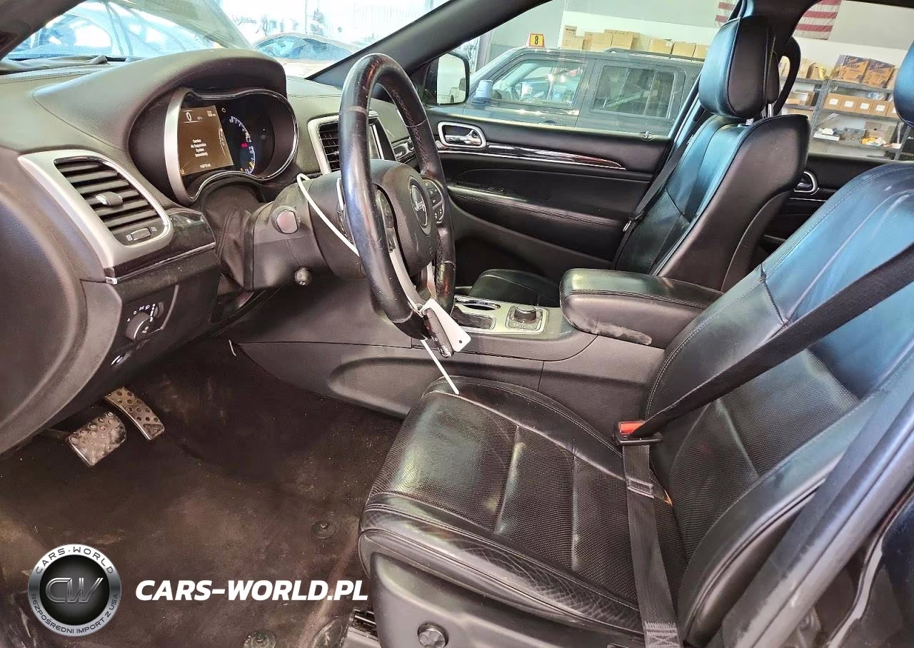 2016 Jeep Grand Cherokee Overland VIN:1C4RJFCG9GC365186 - 7