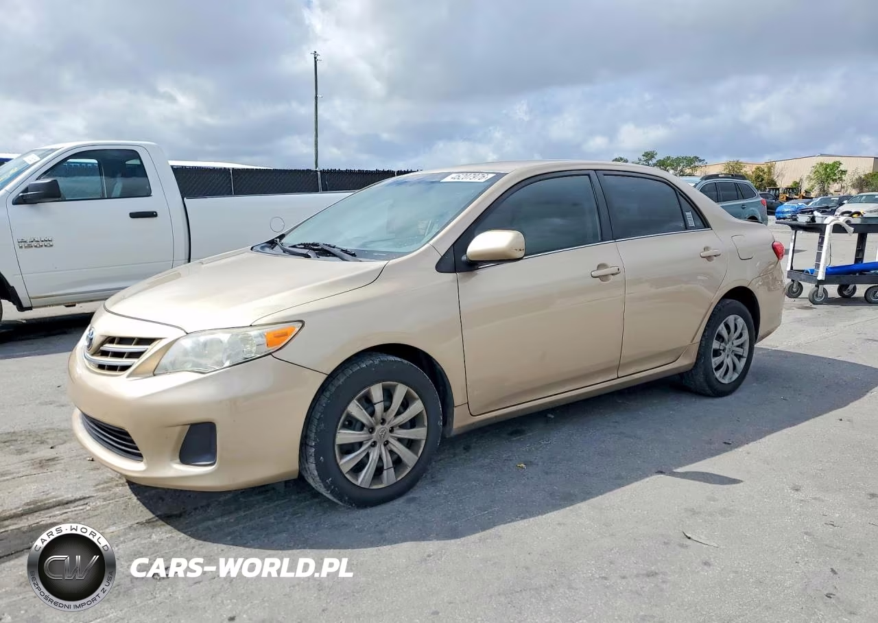 2013 Toyota Corolla Le