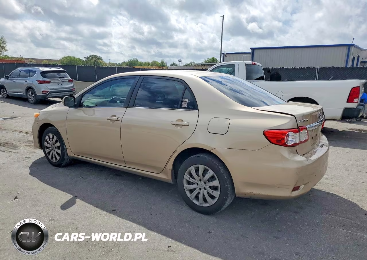 2013 Toyota Corolla Le VIN:2T1BU4EE4DC022961 - 2