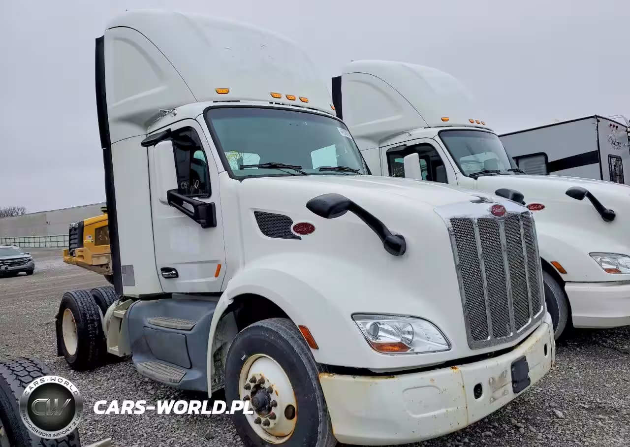 2017 Peterbilt 579