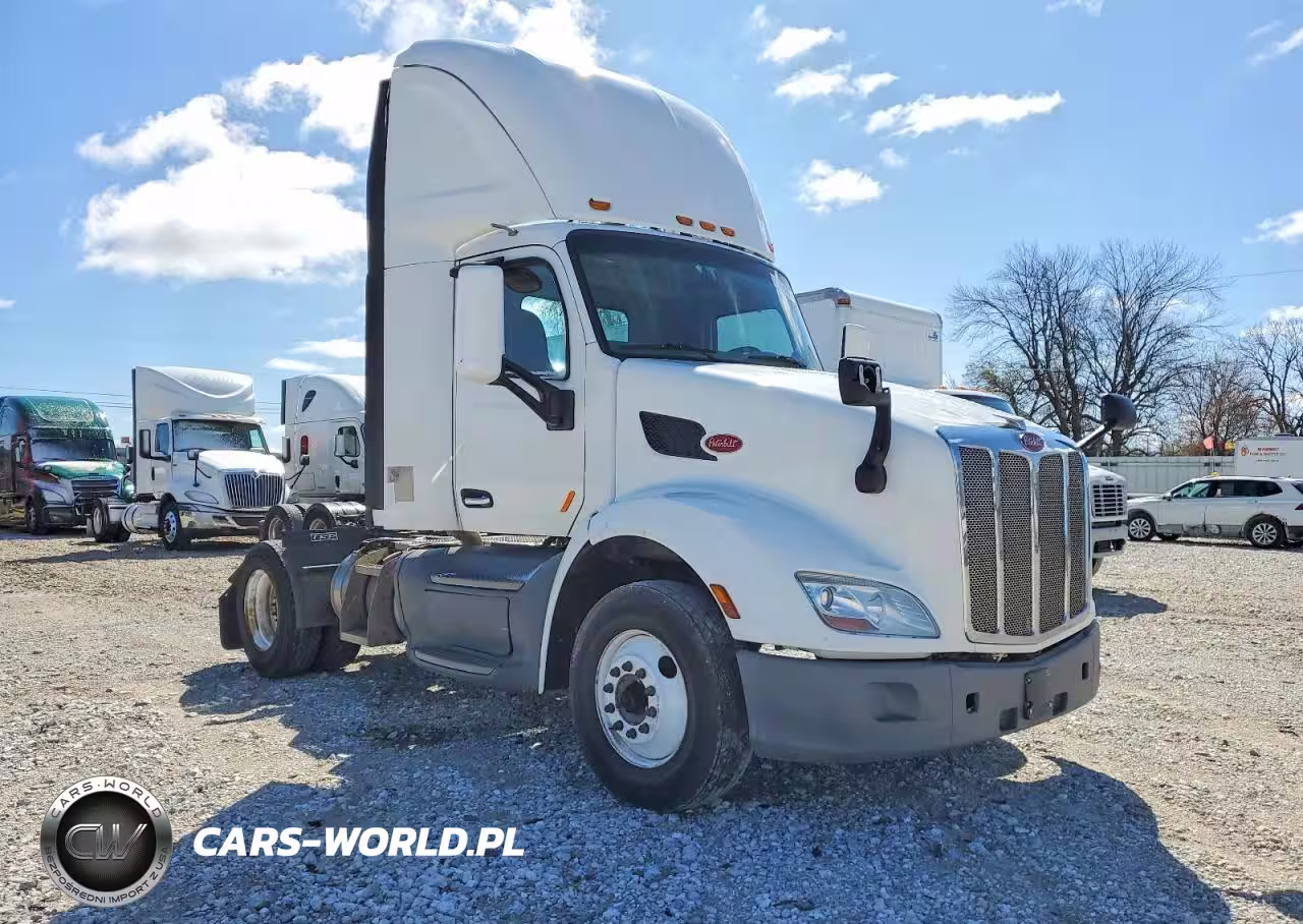 2018 Peterbilt 579 Semi Truck