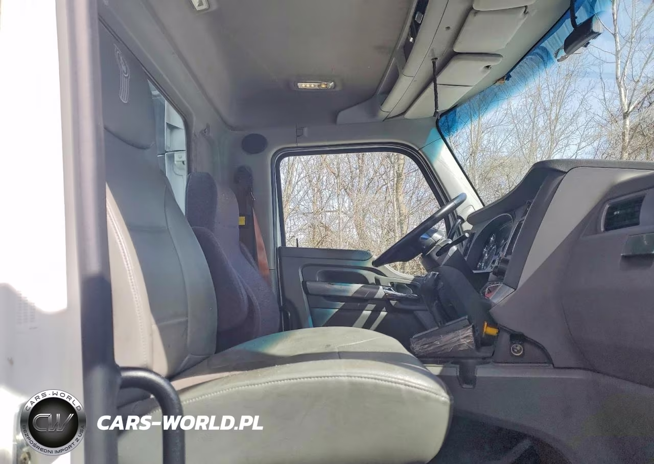 2016 Kenworth T680 Semi Truck VIN:1XKYA48X2GJ496307 - 6