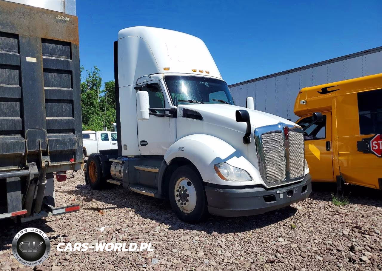 2018 Kenworth T680 Semi Truck