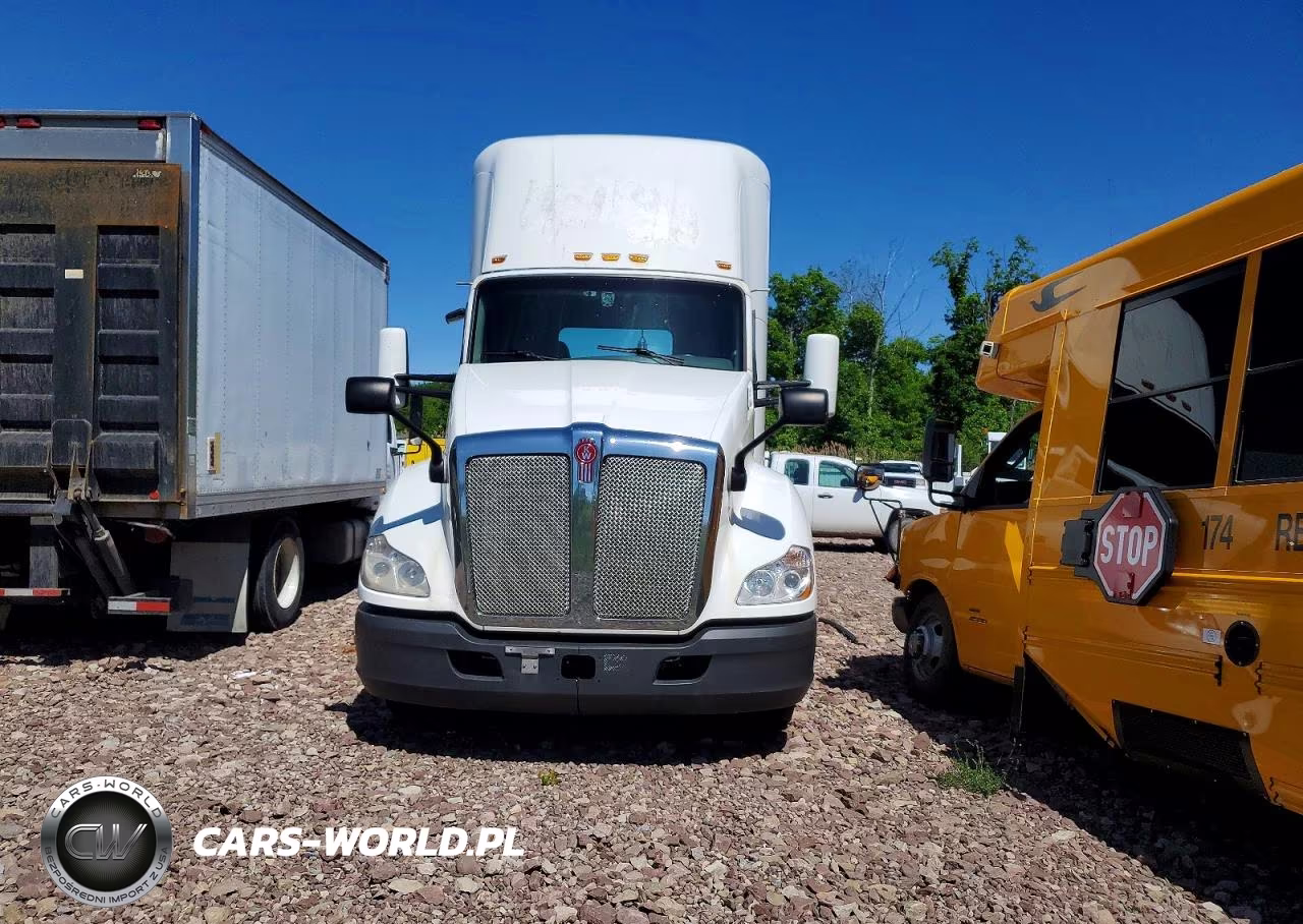2018 Kenworth T680 Semi Truck VIN:1XKYA48X8JJ204280 - 9