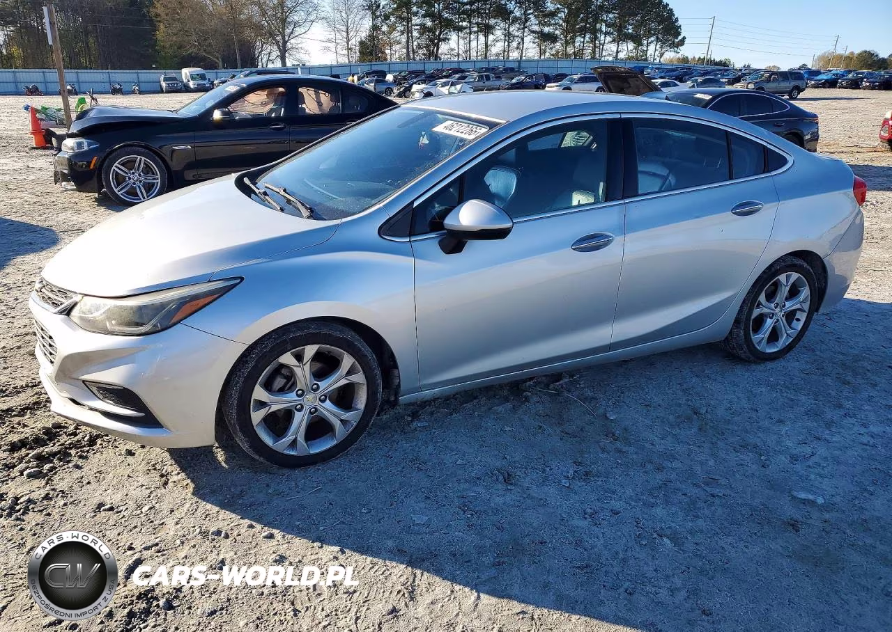 2017 Chevrolet Cruze Premier – zdjęcie 1 z 12