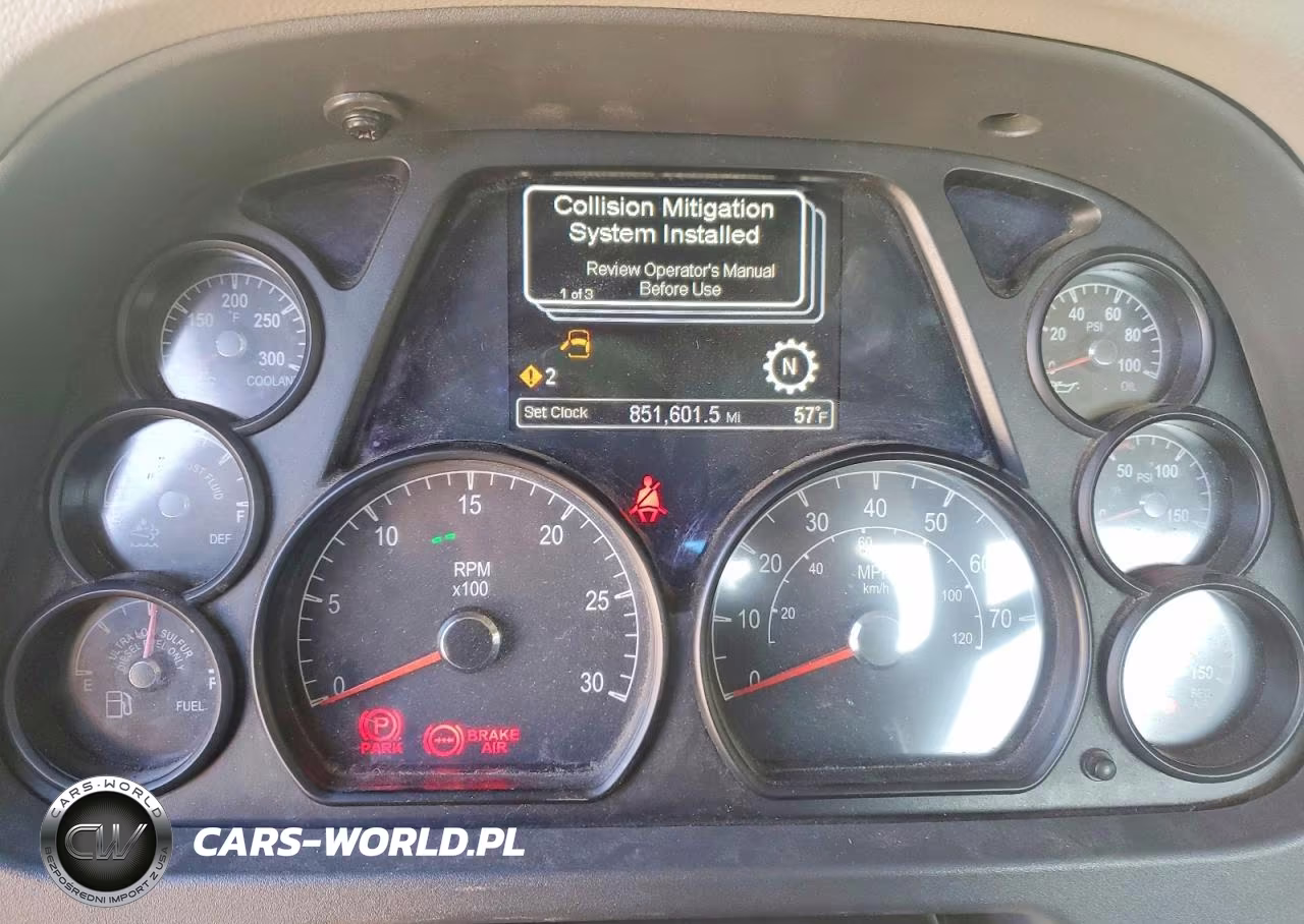2018 Peterbilt 579 Semi Truck VIN:1XPBA48X5JD446443 - 8