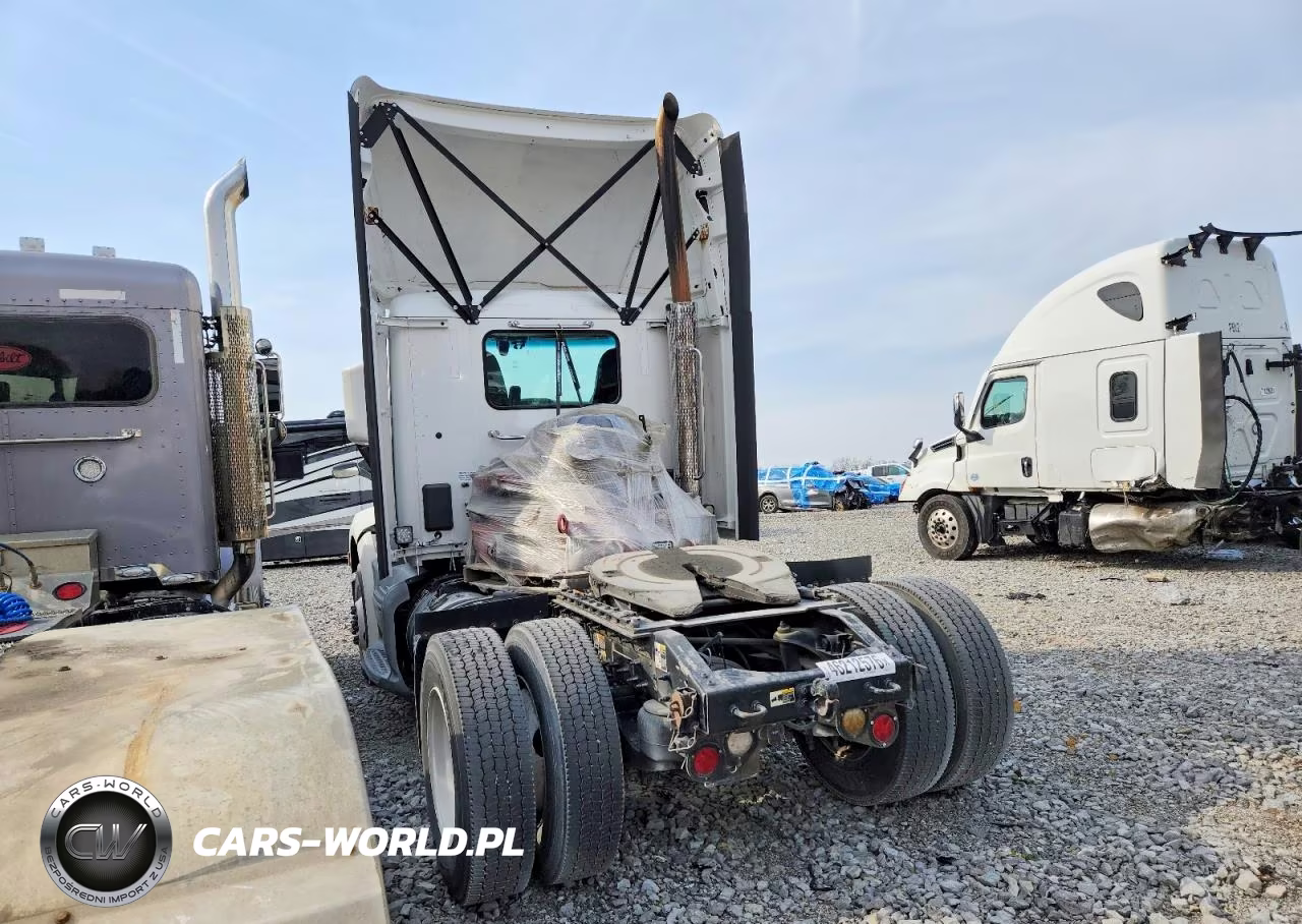 2019 Peterbilt 579 VIN:1XPBA48X3KD600178 - 3