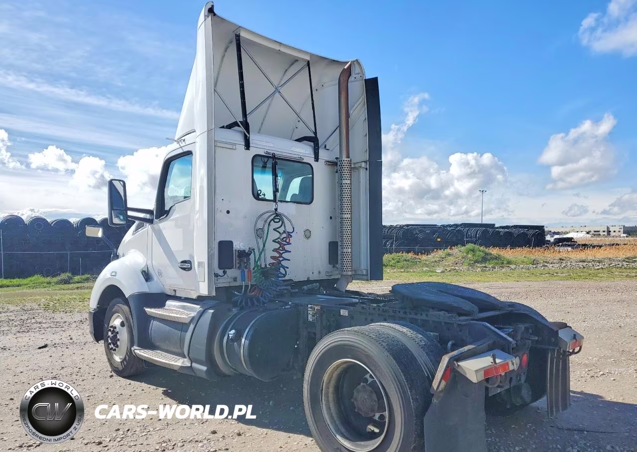 2016 Kenworth T680 Semi Truck VIN:1XKYA48X0GJ496516 - 3