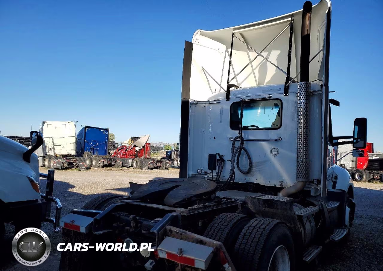 2020 Kenworth Construction T680 VIN:1XKYA48X2LJ393317 - 4