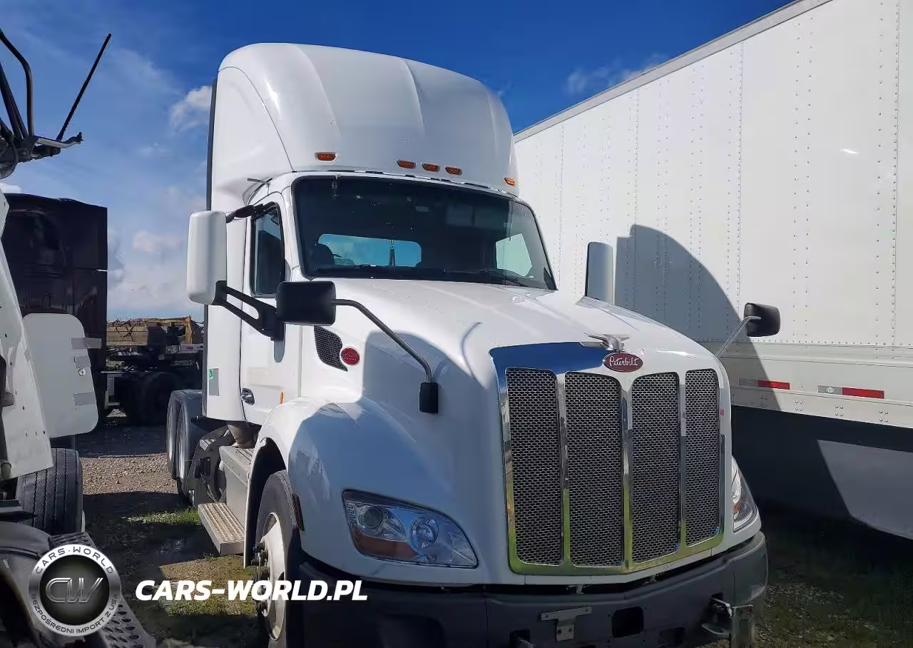 2020 Peterbilt 579 Semi Truck