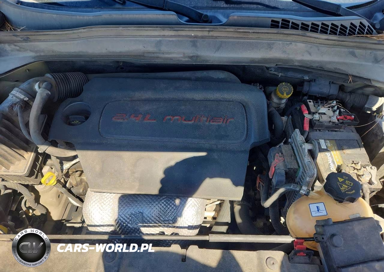 2015 Jeep Renegade Latitude VIN:ZACCJABT3FPB83372 - 12