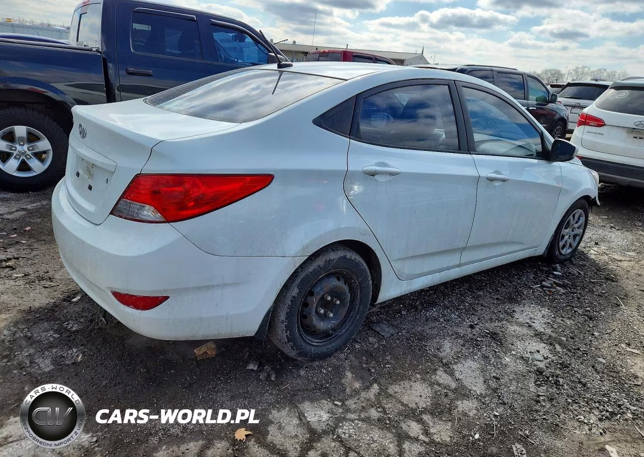2013 Hyundai Accent Gls VIN:KMHCT4AE2DU411464 - 3