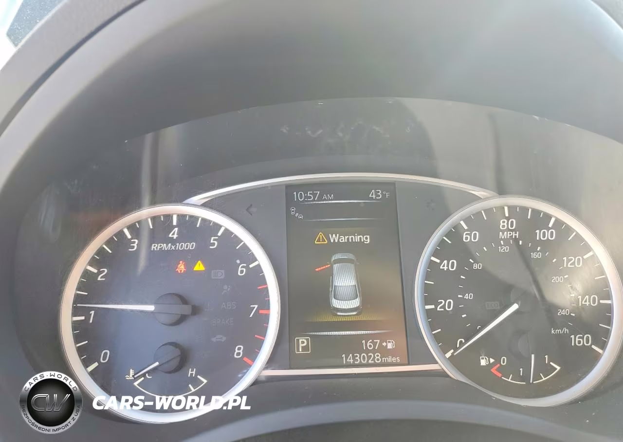 2017 Nissan Sentra Sr VIN:3N1AB7AP2HY263176 - 9