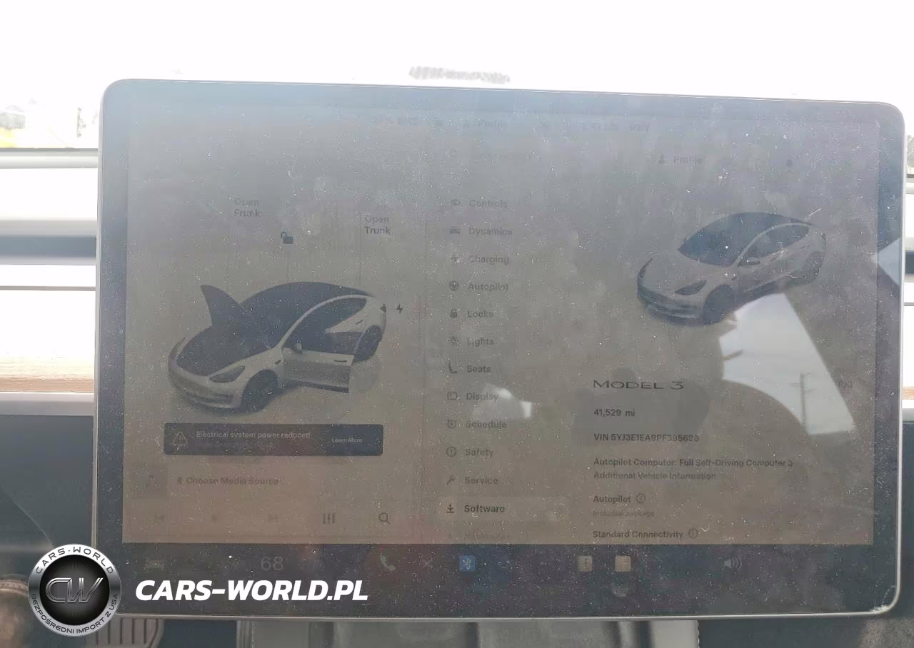 2023 Tesla Model 3 VIN:5YJ3E1EA9PF395698 - 9