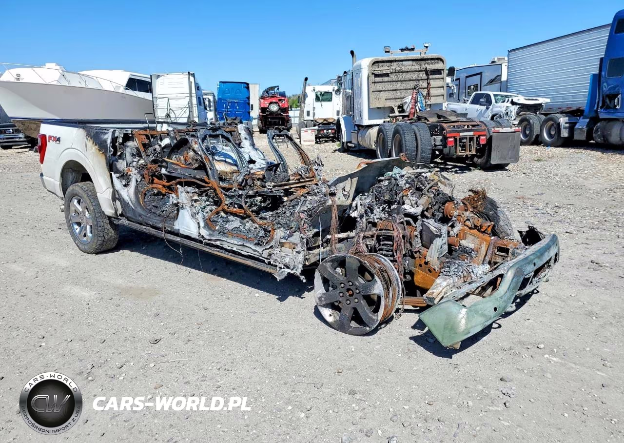 2023 Ford F150 Supercrew VIN:1FTFW1EDXPFC61587 - 4