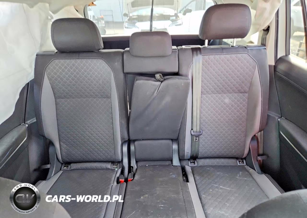 2020 Volkswagen Tiguan S VIN:3VV1B7AX6LM141175 - 10