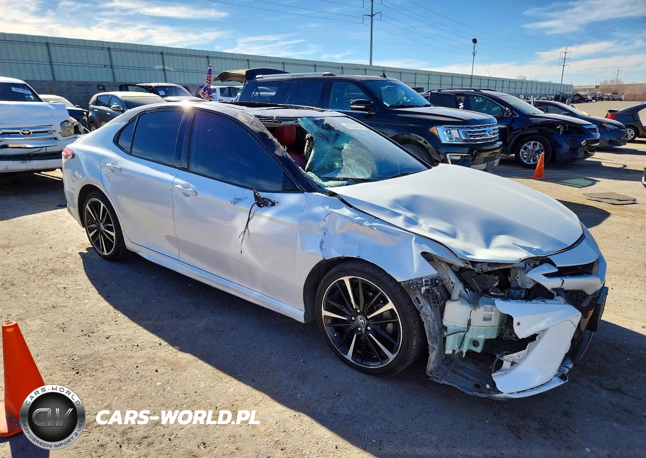 2019 Toyota Camry Xse V6 VIN:4T1BZ1HK8KU025990 - 4