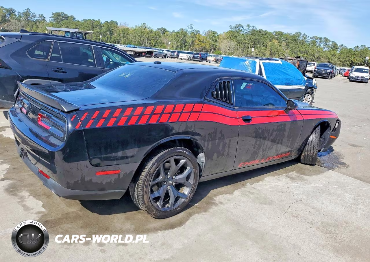 2020 Dodge Challenger Sxt VIN:2C3CDZAG3LH243145 - 3