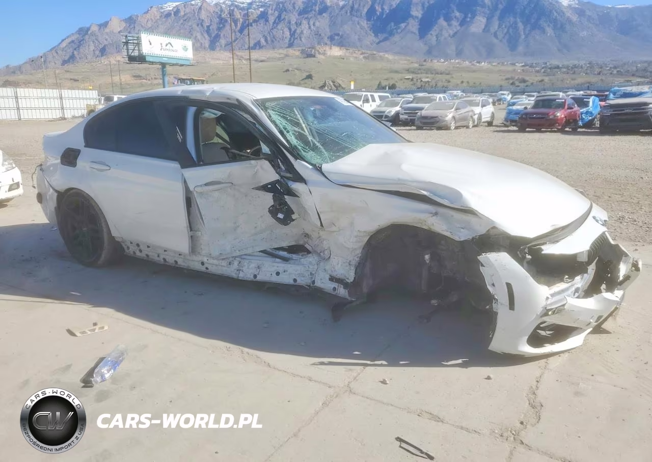 2018 BMW 320 Xi VIN:WBA8E5G53JNV03350 - 4