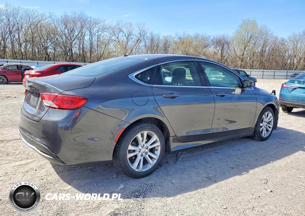 2015 Chrysler 200 Limited VIN:1C3CCCABXFN592402 - 3