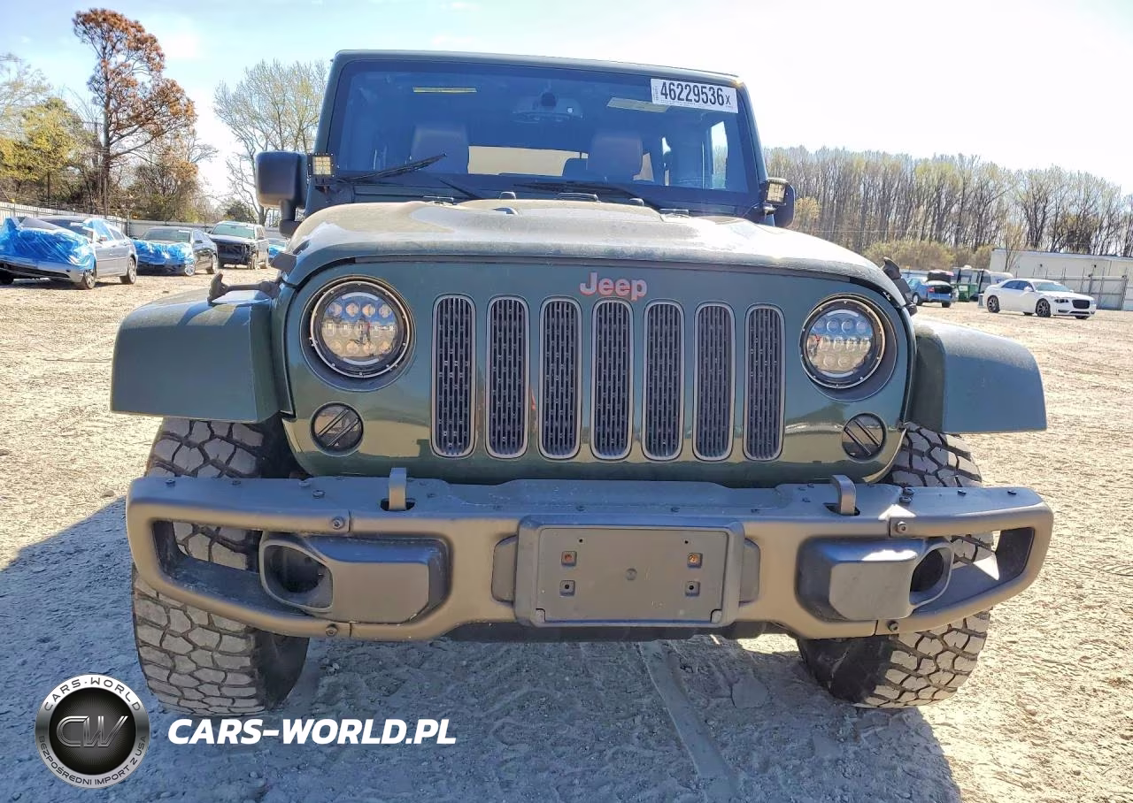 2016 Jeep Wrangler Unlimited Sahara VIN:1C4BJWEG8GL253008 - 5