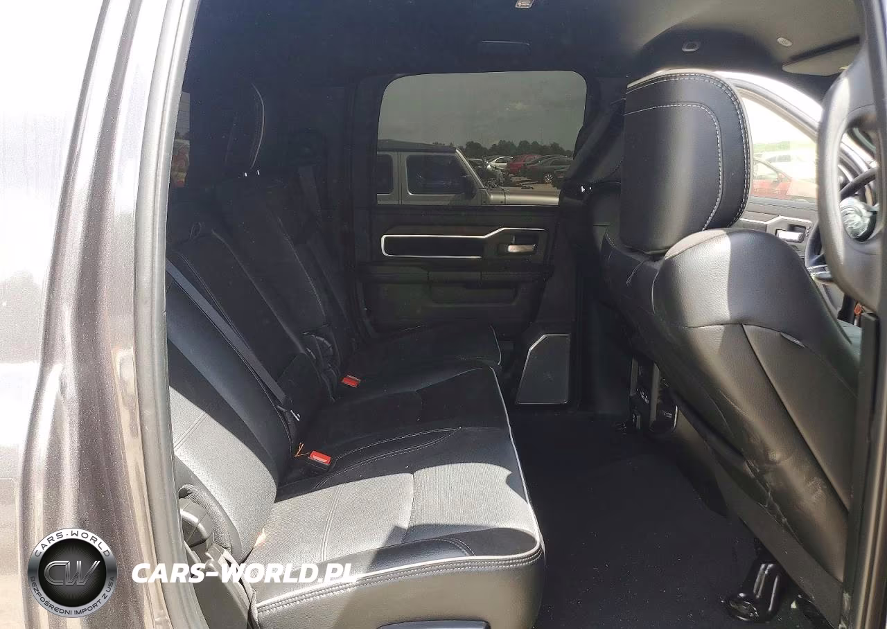 2025 Ram 2500 Laramie VIN:3C63R5NL1SG549117 - 10