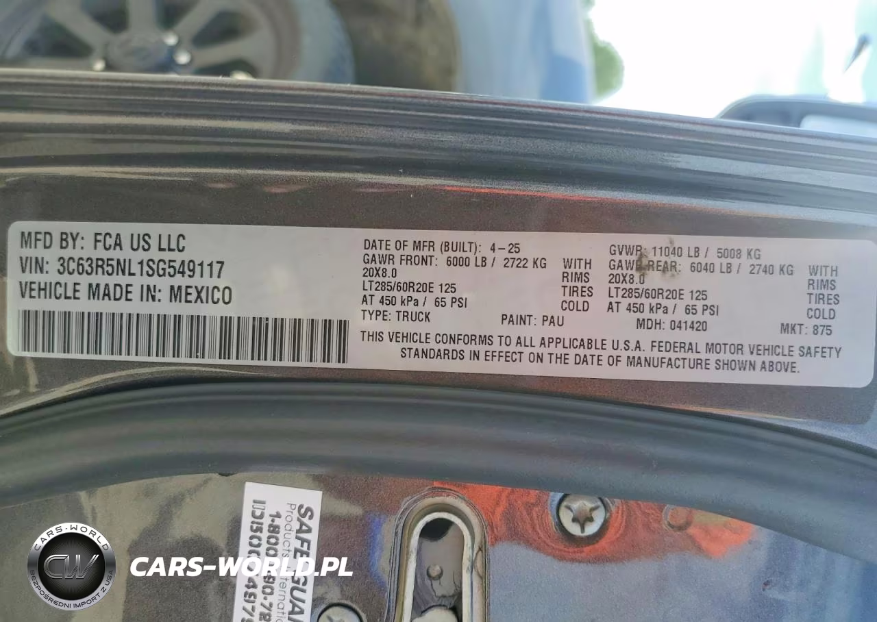 2025 Ram 2500 Laramie VIN:3C63R5NL1SG549117 - 13