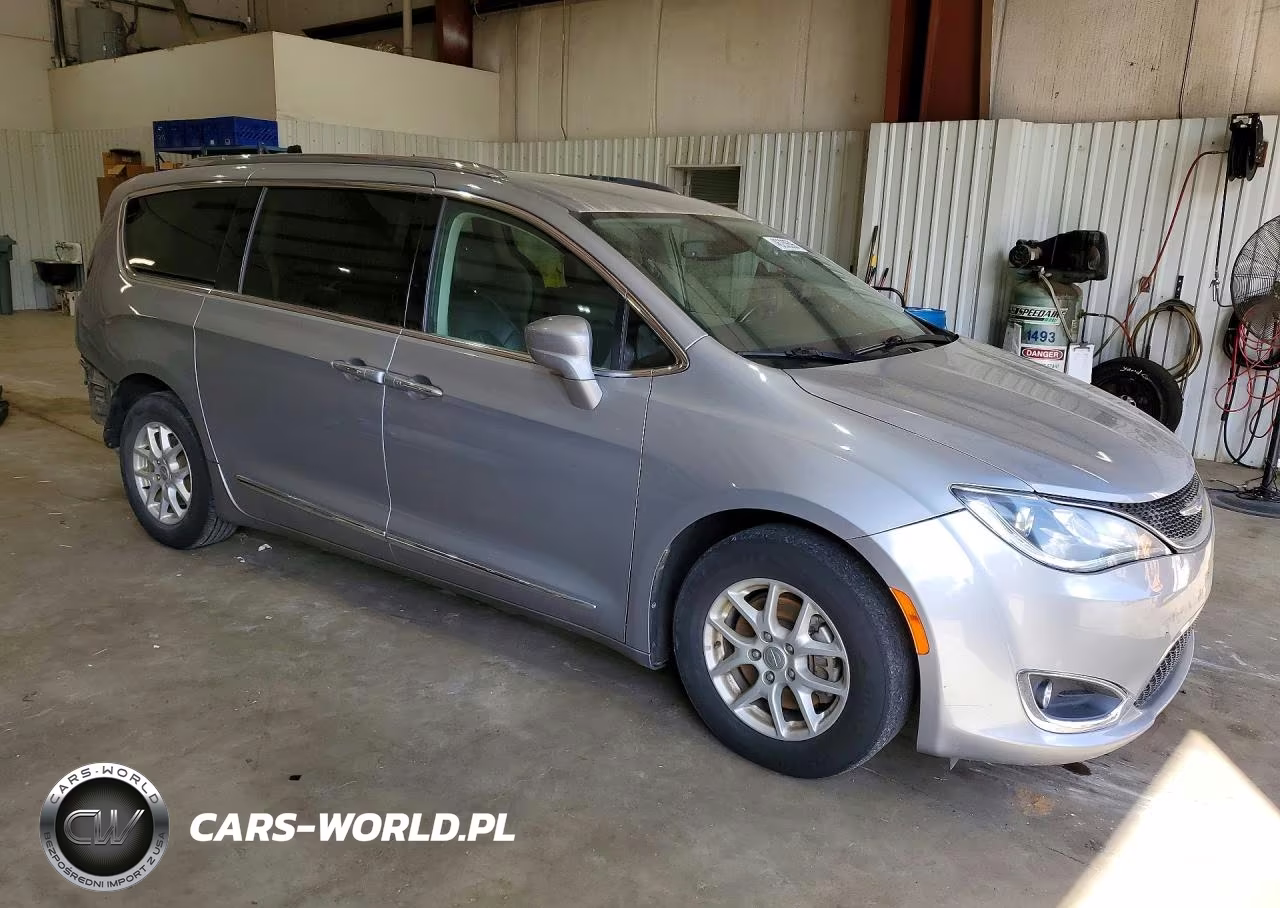 2020 Chrysler Pacifica Touring L VIN:2C4RC1BG0LR274176 - 4