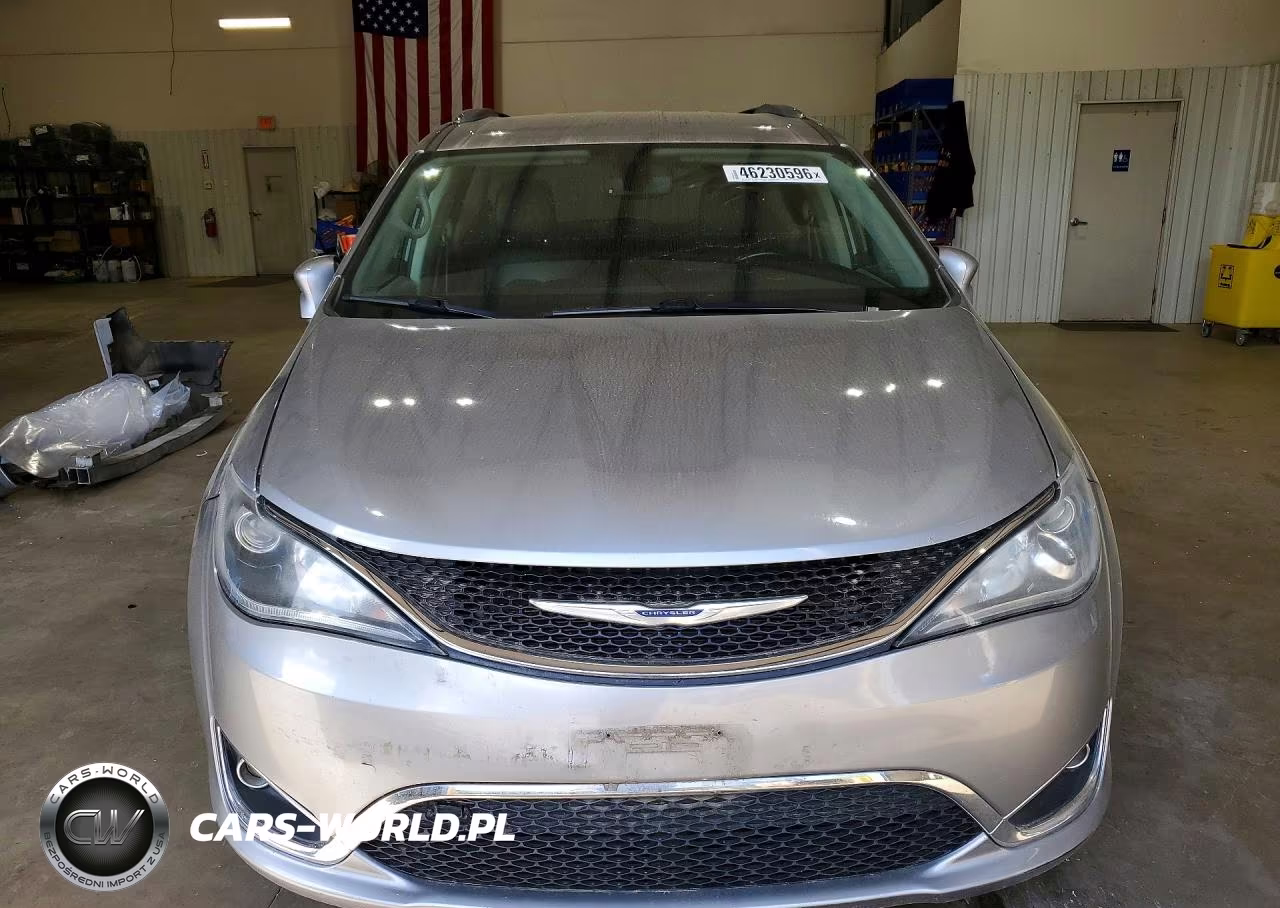 2020 Chrysler Pacifica Touring L VIN:2C4RC1BG0LR274176 - 5