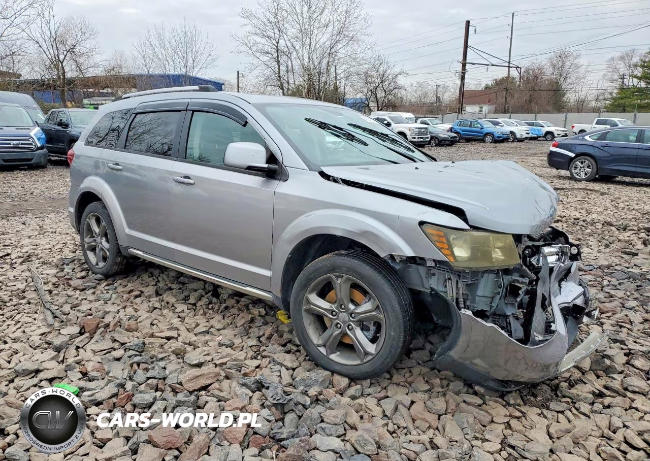 2017 Dodge Journey Crossroad VIN:3C4PDCGB2HT612985 - 4