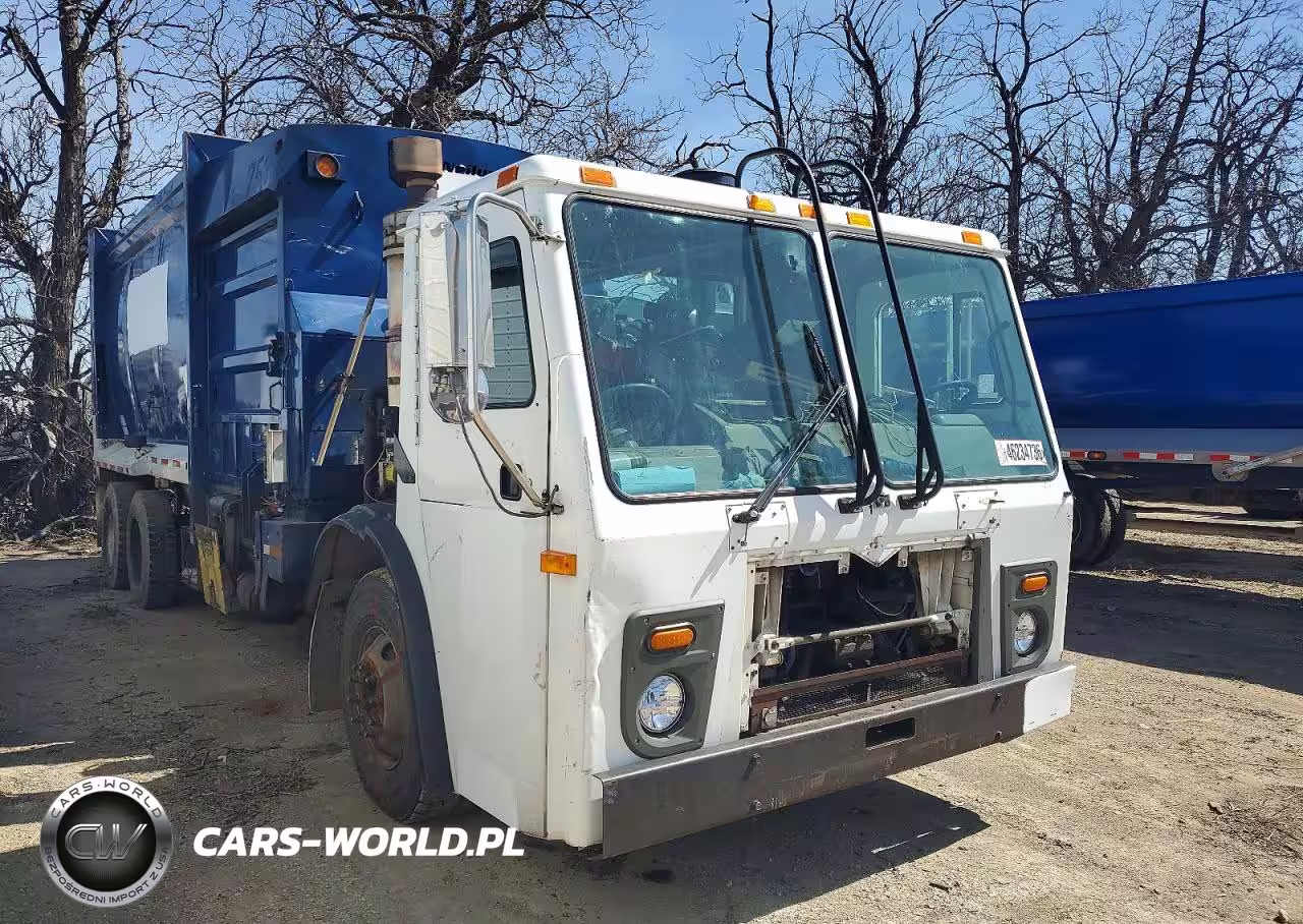 2010 Mack Leu613 Refuse Truck