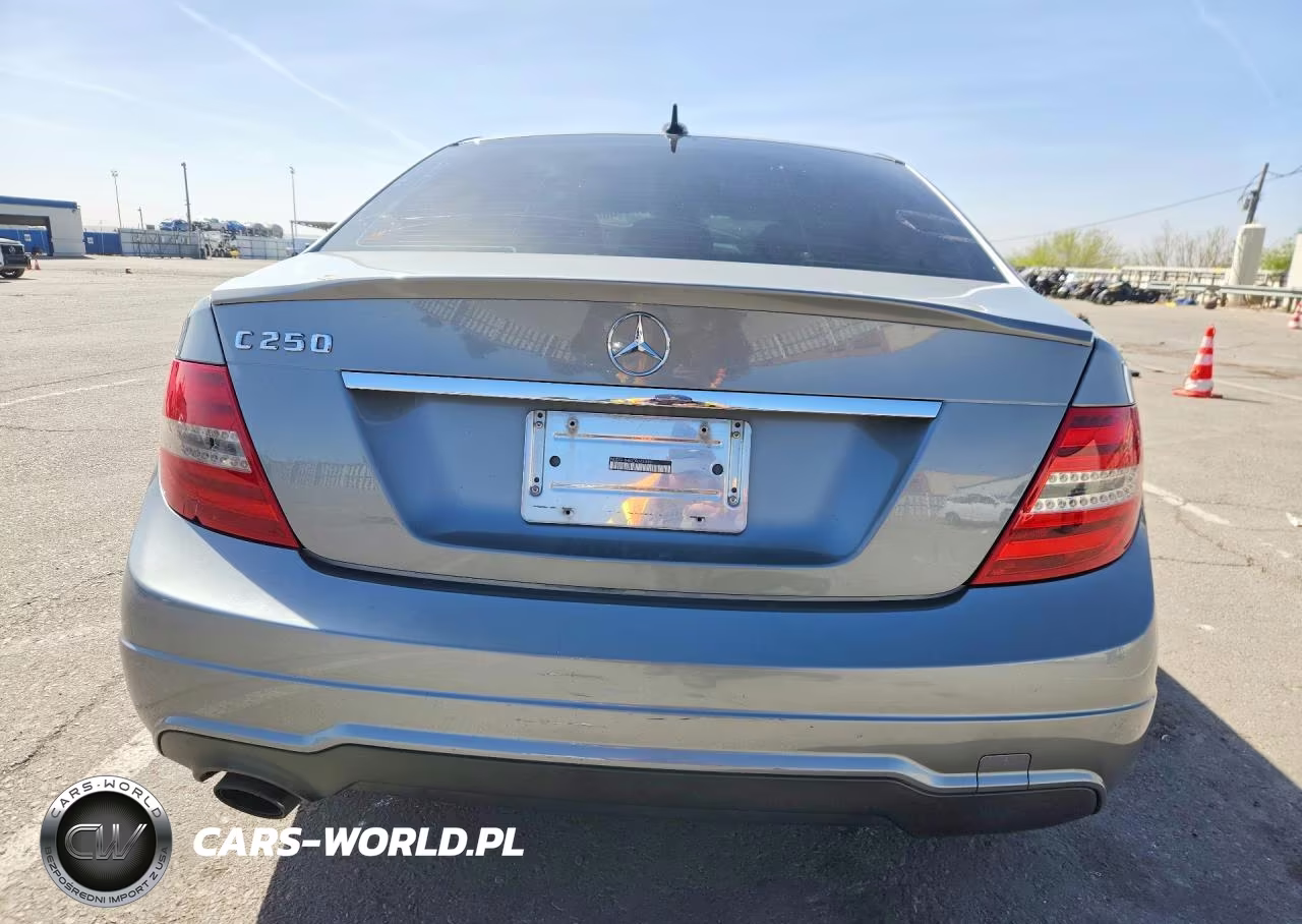 2013 Mercedes-Benz C 250 VIN:WDDGF4HBXDR264389 - 6