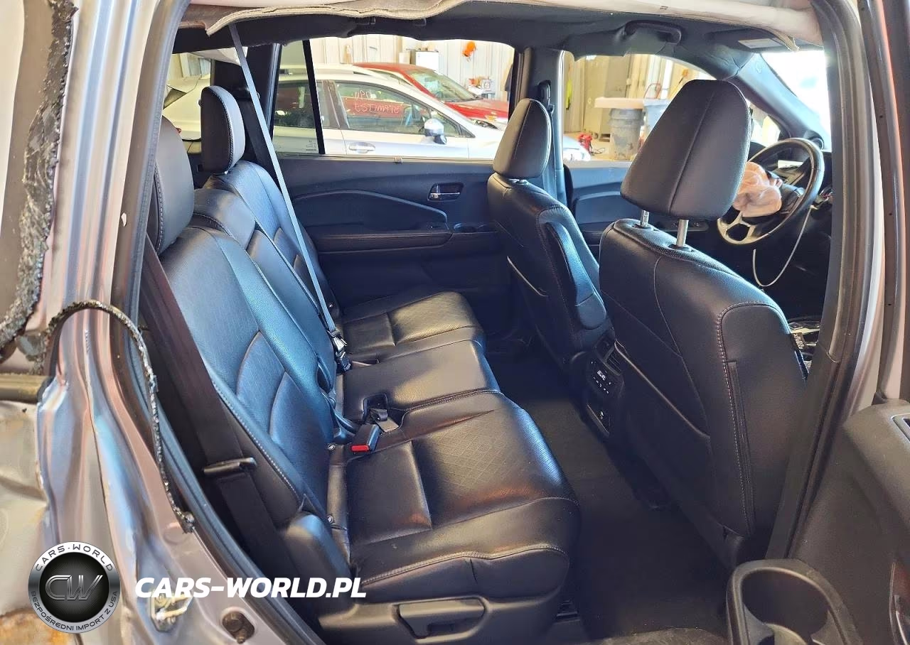 2019 Honda Passport Touring VIN:5FNYF7H90KB002283 - 11