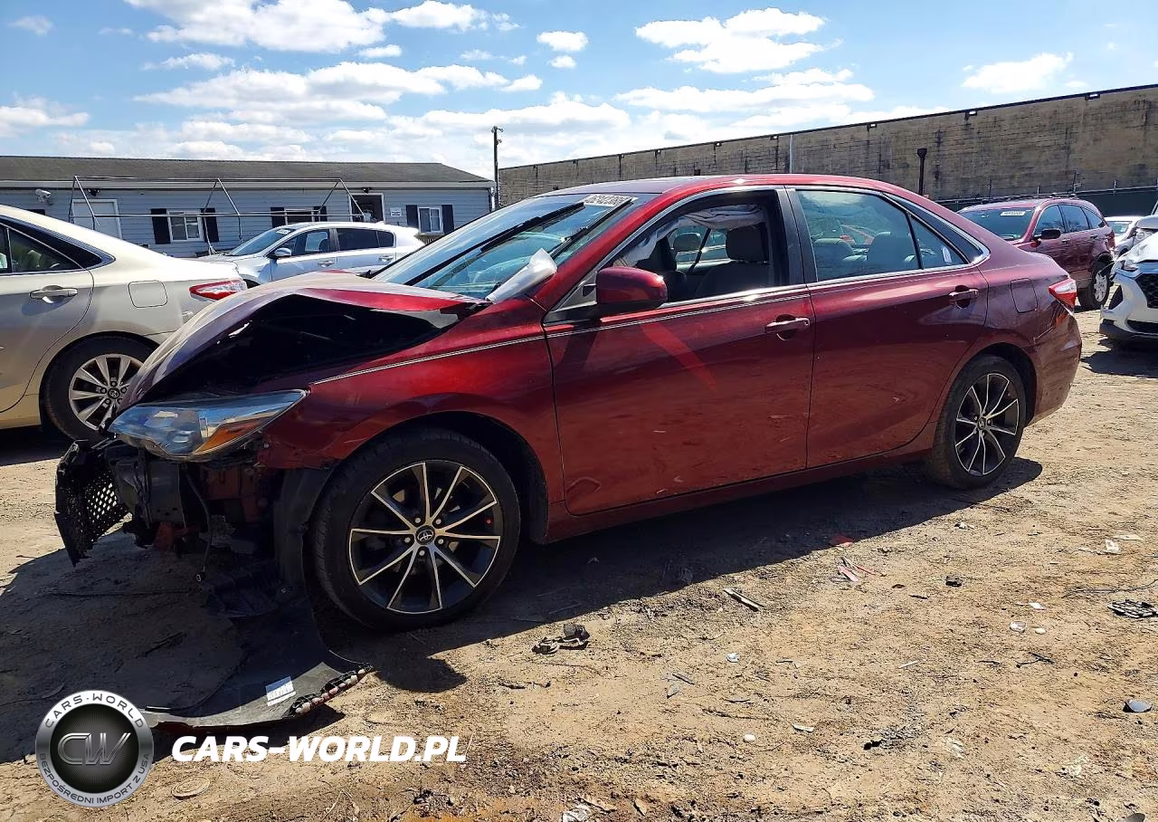 2016 Toyota Camry Xse