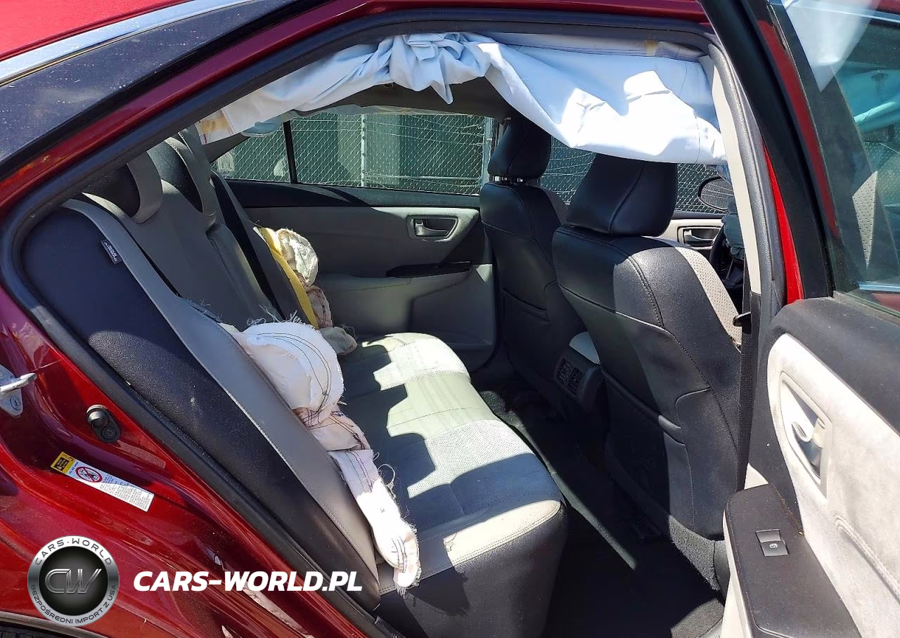 2016 Toyota Camry Xse VIN:4T1BF1FK2GU578797 - 10