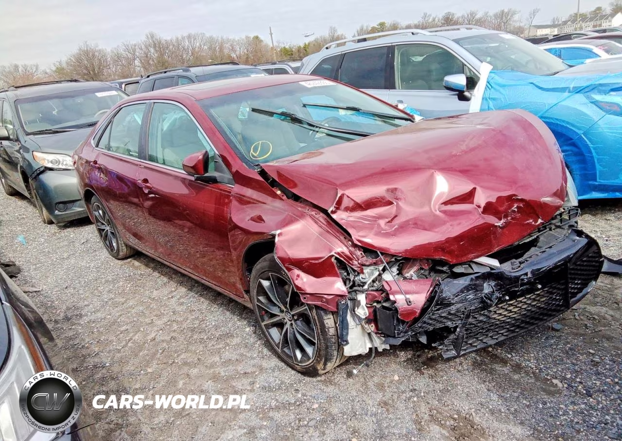 2016 Toyota Camry Xse VIN:4T1BF1FK2GU578797 - 4