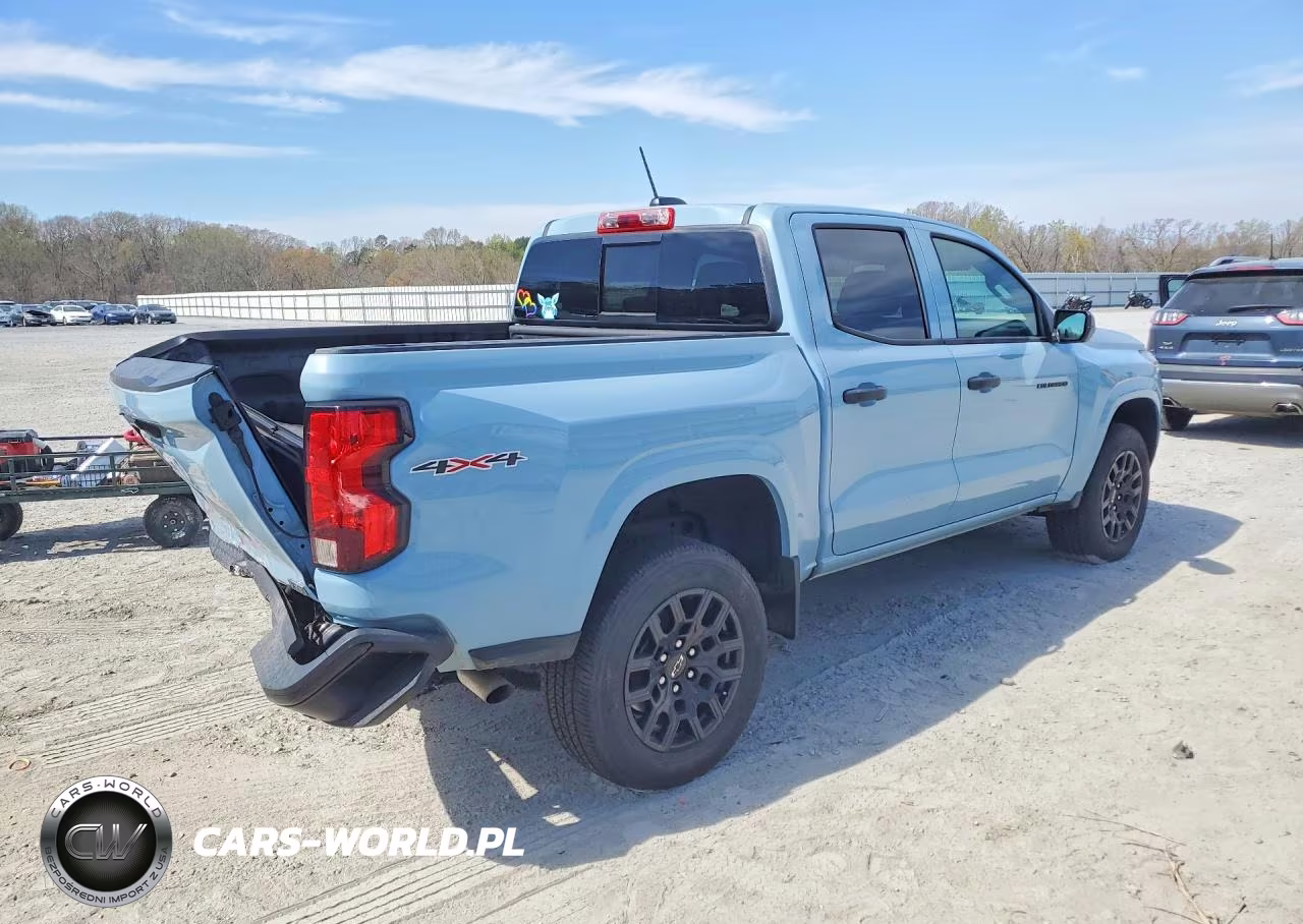 2025 Chev Colorado VIN:1GCPTBEKXS1194240 - 3