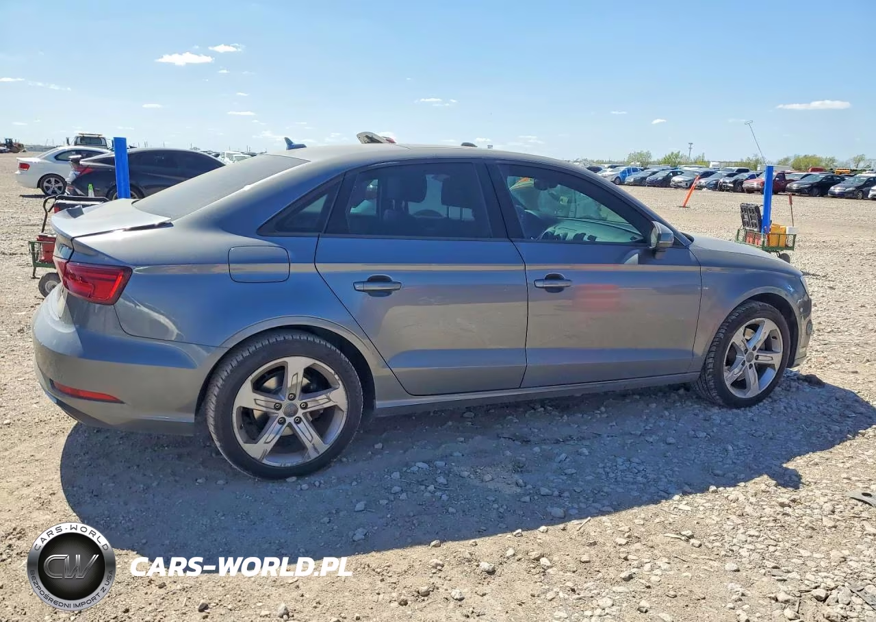 2017 Audi A3 Premium VIN:WAUAUGFF7H1037689 - 3