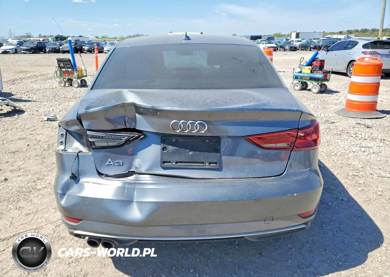 2017 Audi A3 Premium VIN:WAUAUGFF7H1037689 - 6