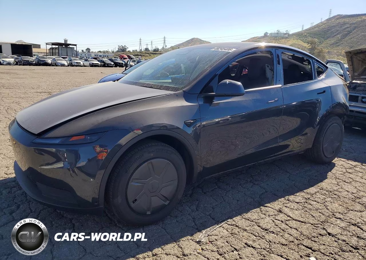 2026 Tesla Model Y – zdjęcie 1 z 13