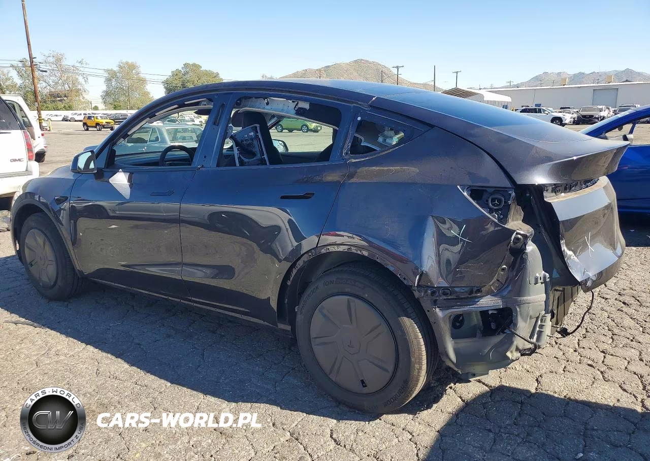2026 Tesla Model Y VIN:7SAYGDED1TA606026 - 2