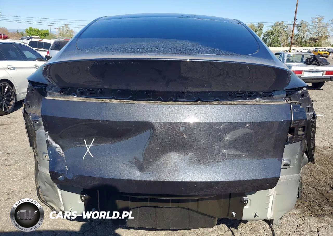 2026 Tesla Model Y VIN:7SAYGDED1TA606026 - 6