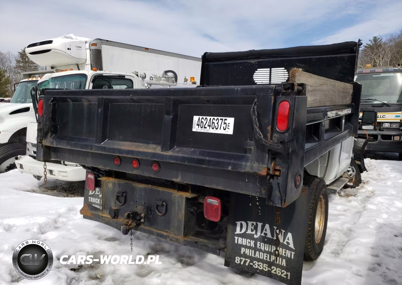 2016 Chevrolet Silverado K3500 VIN:1GB3KYCG8GZ384215 - 3