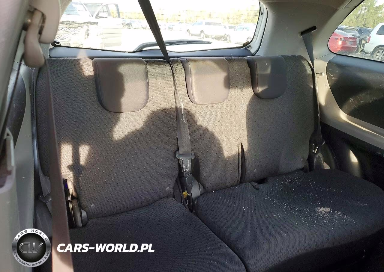 2010 Toyota Yaris Base VIN:JTDJT4K3XA5322904 - 10