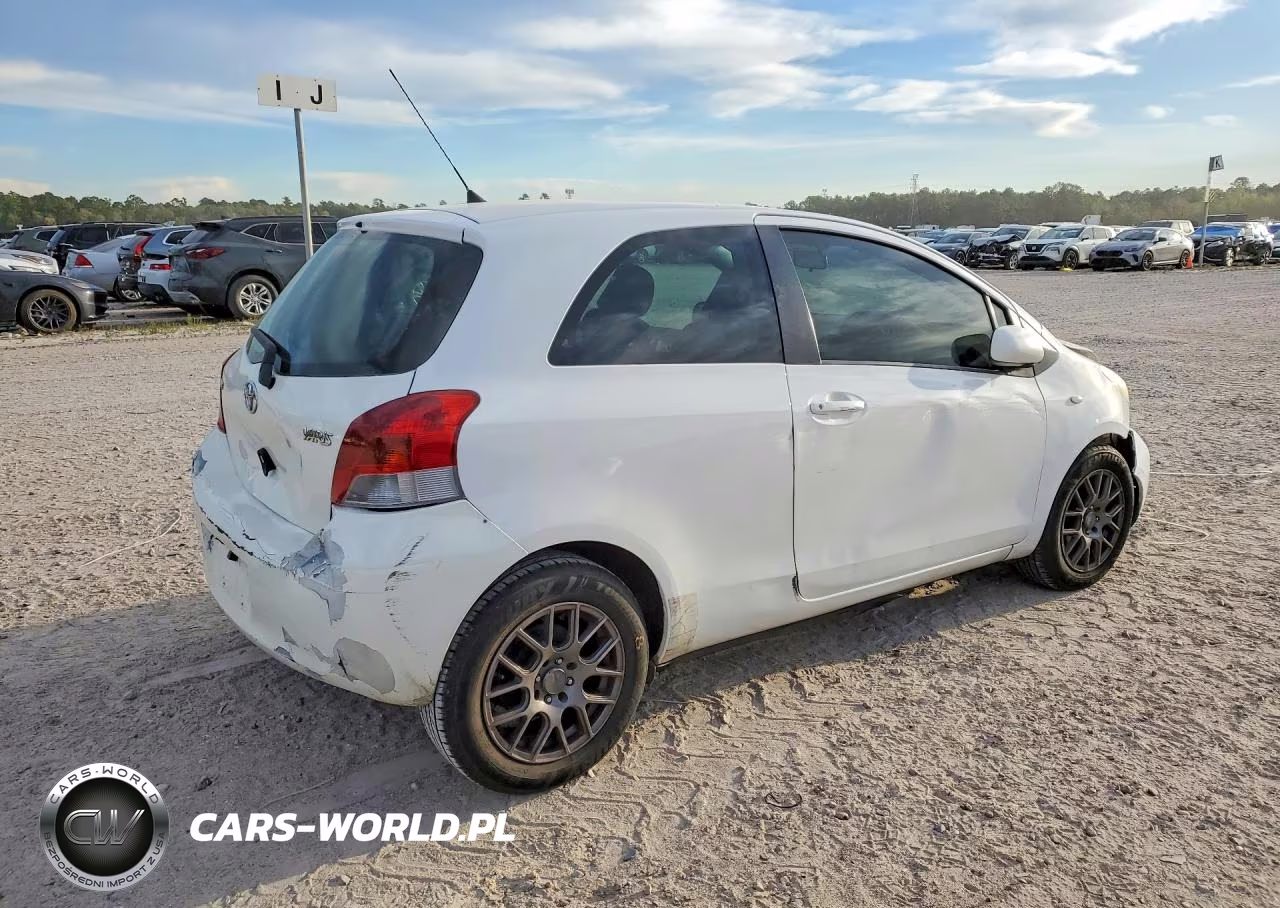 2010 Toyota Yaris Base VIN:JTDJT4K3XA5322904 - 3