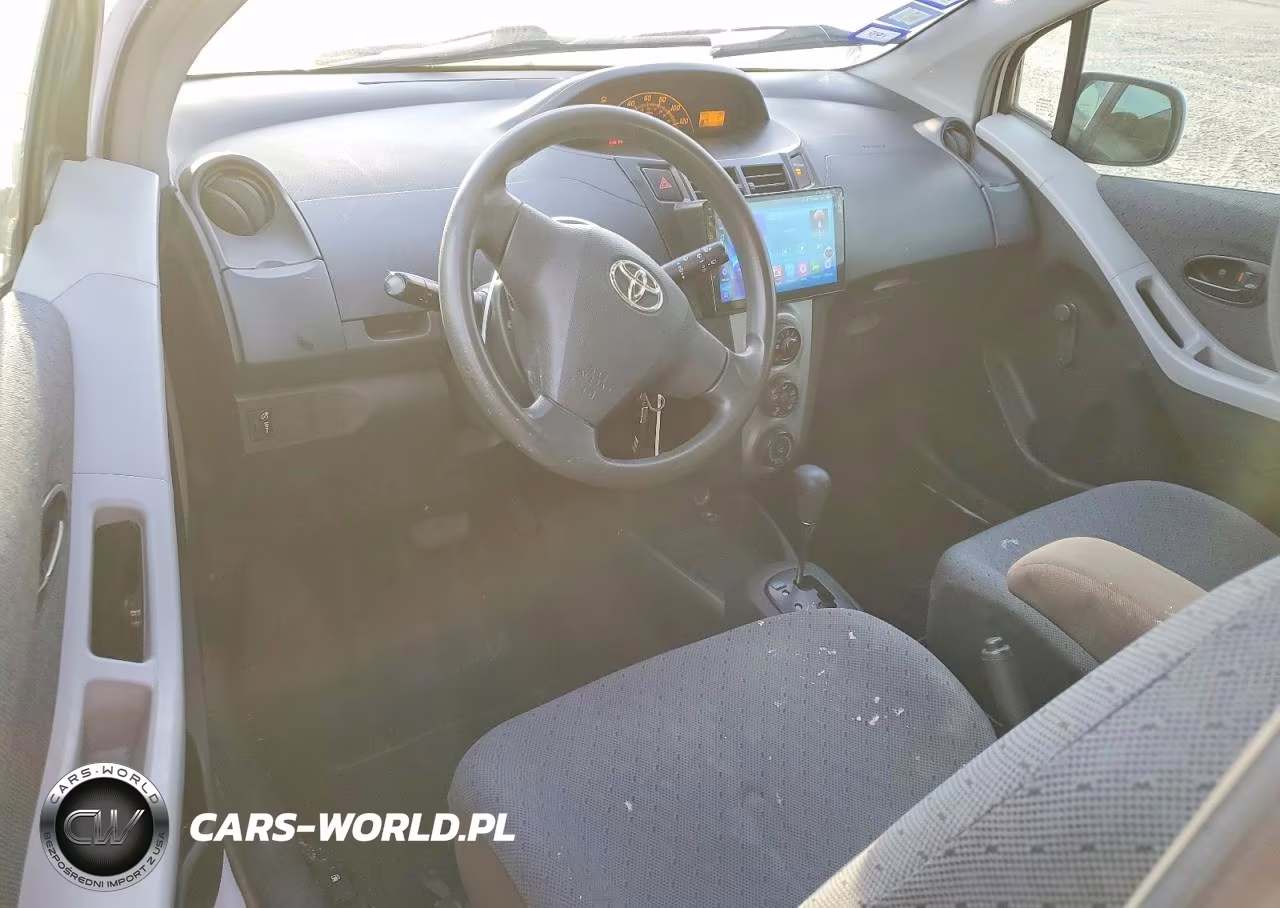 2010 Toyota Yaris Base VIN:JTDJT4K3XA5322904 - 8
