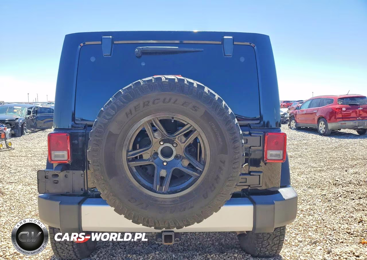 2014 Jeep Wrangler Unlimited Sahara VIN:1C4BJWEG1EL147139 - 6