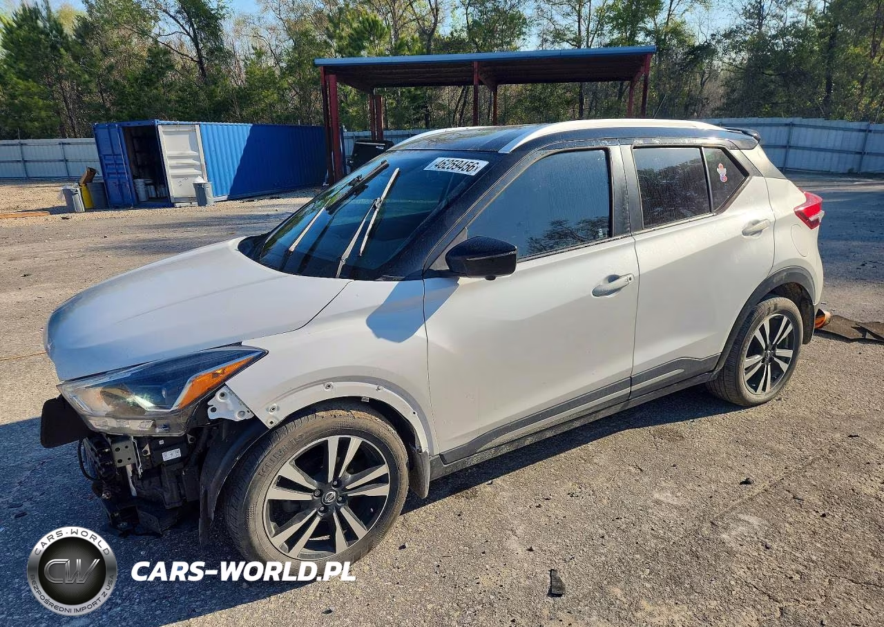 2018 Nissan Kicks Sr