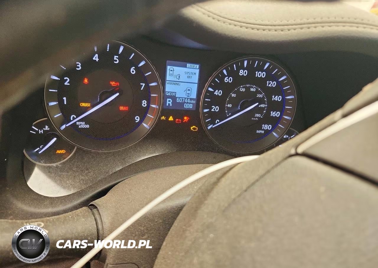 2019 Infiniti Q70L 3.7 Luxe VIN:JN1BY1PR2KM725156 - 9