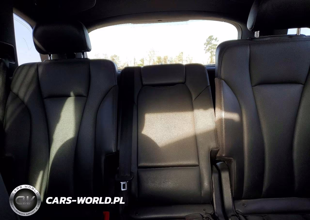 2018 Audi Q7 Prestige VIN:WA1VABF71JD033516 - 10